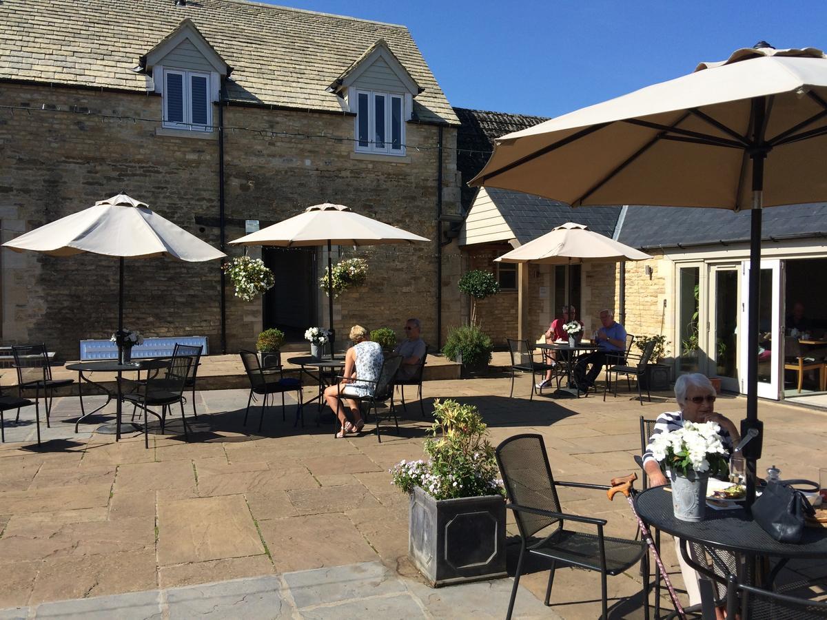 Rutland Water Courtyard Rooms Oakham Exterior photo